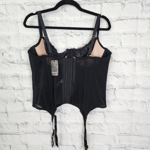 City Chic Womens Quirky Corset Top Red Size 20w main image 1